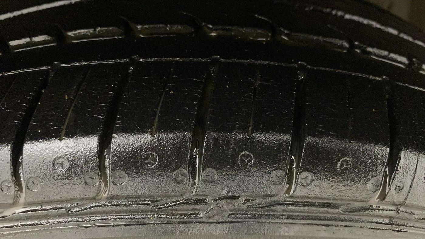2022 Maruti Ciaz ZETA 1.5 SHVS MT PETROL, Petrol, Manual, 14,362 km, Right Front Tyre Tread