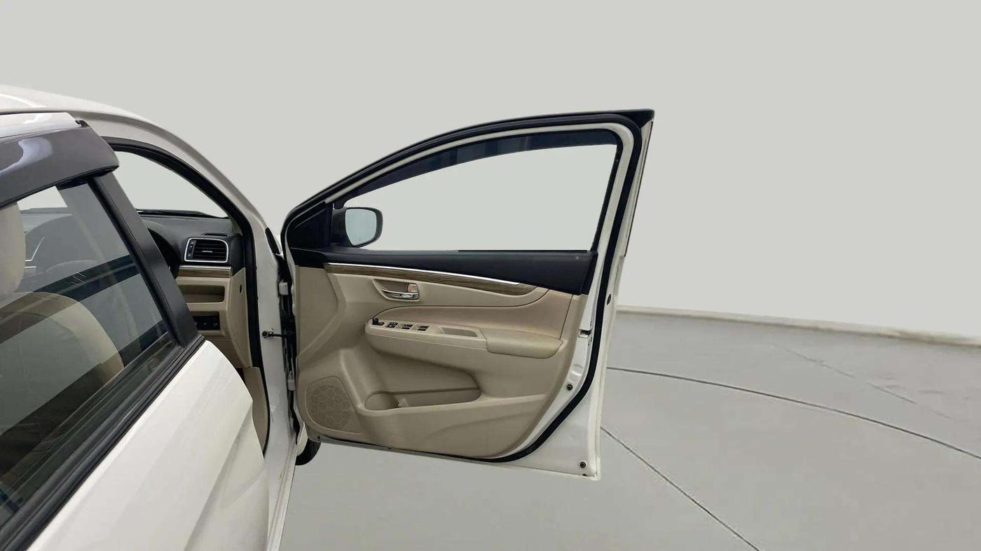 2022 Maruti Ciaz ZETA 1.5 SHVS MT PETROL, Petrol, Manual, 14,362 km, RHS Front Door