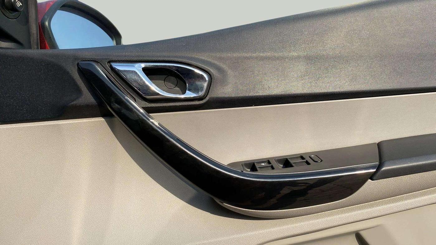 2019 Tata Tiago XZA PETROL, Petrol, Automatic, 62,020 km, Driver Side Door Panels Control