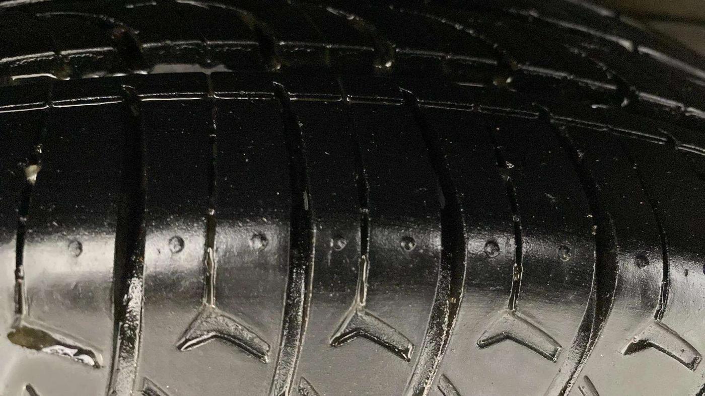 2019 Hyundai NEW SANTRO SPORTZ CNG, CNG, Manual, 86,563 km, Left Front Tyre Tread