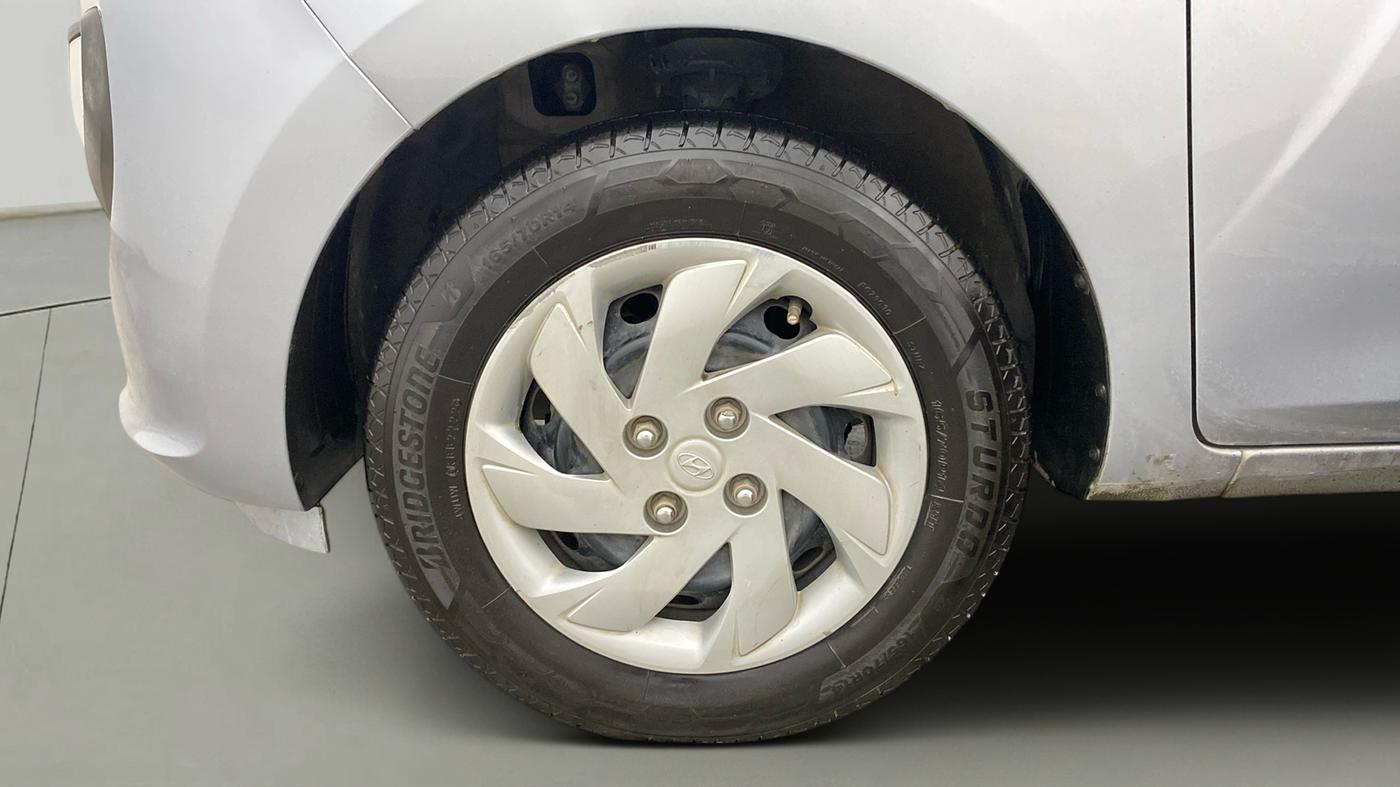 2019 Hyundai NEW SANTRO SPORTZ CNG, CNG, Manual, 86,563 km, Left Front Wheel