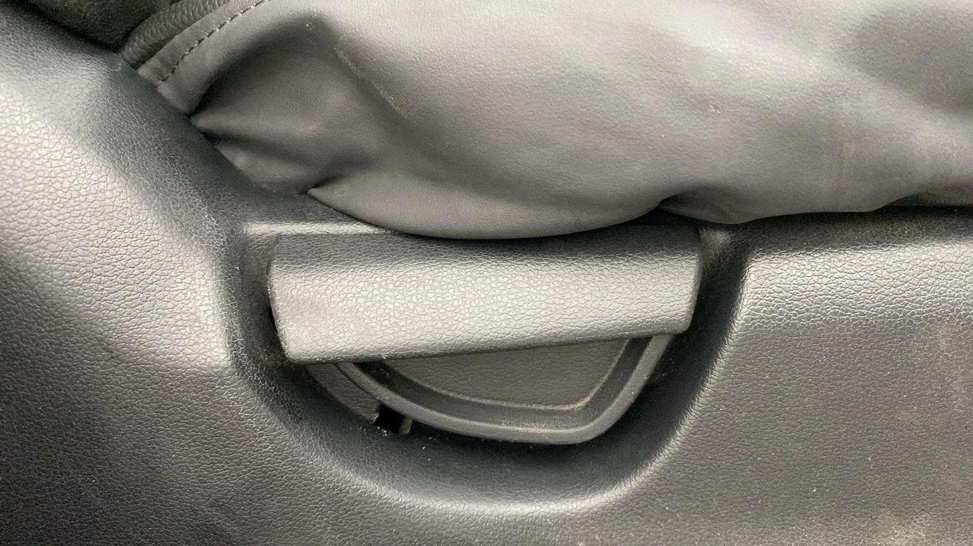 2019 Hyundai NEW SANTRO SPORTZ CNG, CNG, Manual, 86,563 km, Driver Side Adjustment Panel