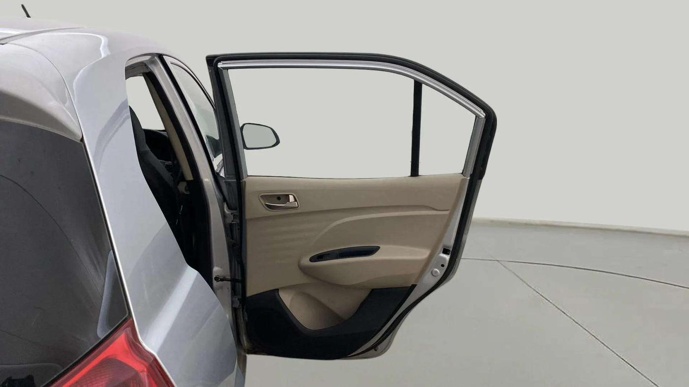 2019 Hyundai NEW SANTRO SPORTZ CNG, CNG, Manual, 86,563 km, RHS Rear Door