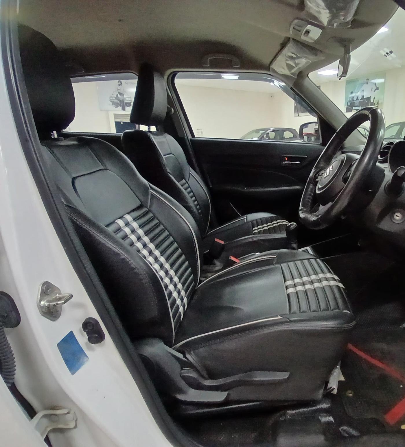 2021 Maruti Swift VXI, Petrol, Manual, 45,967 km, Right Side Front Door Cabin