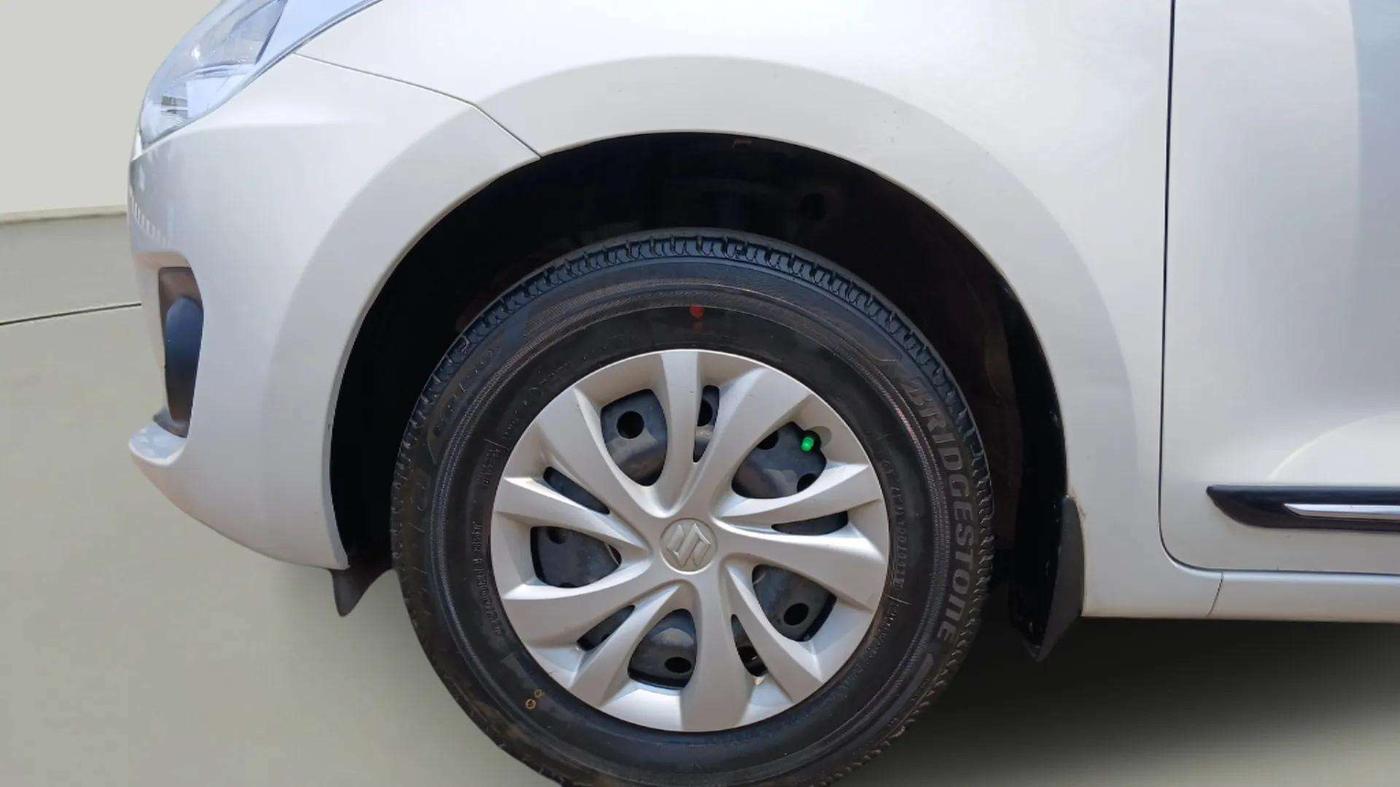 2021 Maruti Swift VXI, Petrol, Manual, 45,967 km, Left Front Wheel