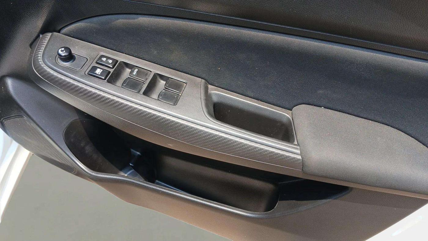 2021 Maruti Swift VXI, Petrol, Manual, 45,967 km, Driver Side Door Panels Control