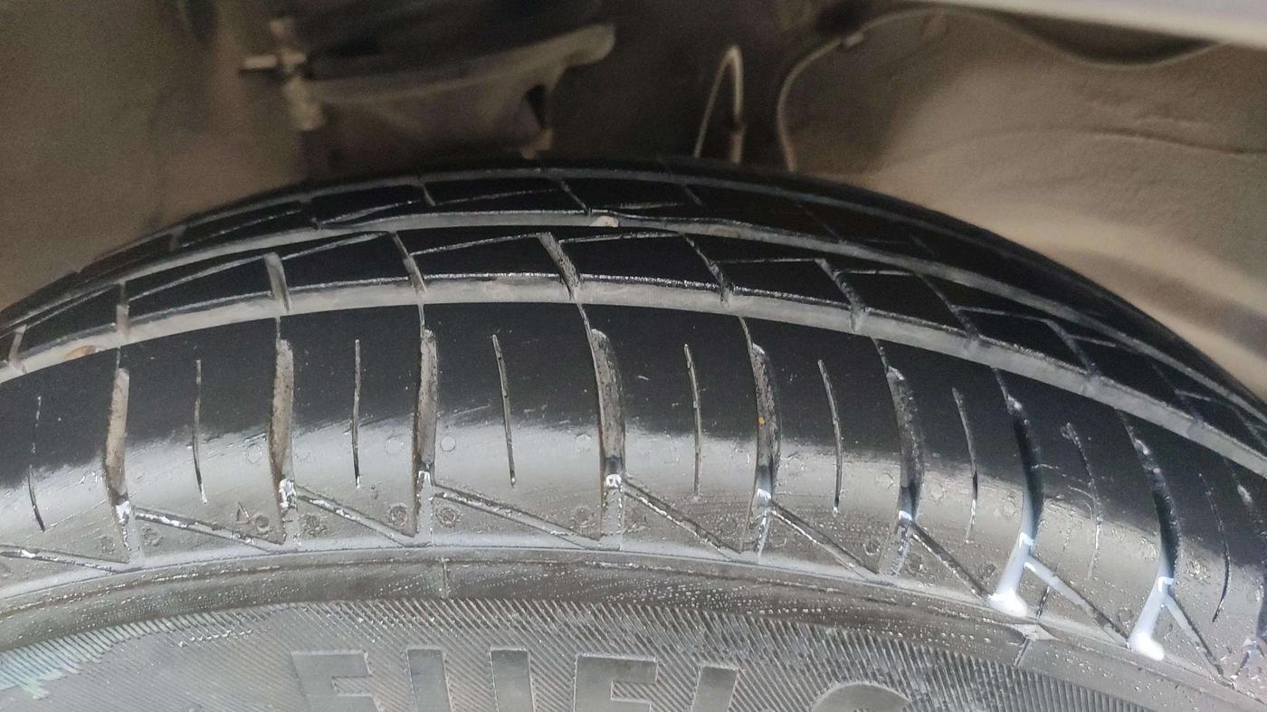 2023 Maruti Alto VXI, Petrol, Manual, 6,082 km, Left Front Tyre Tread