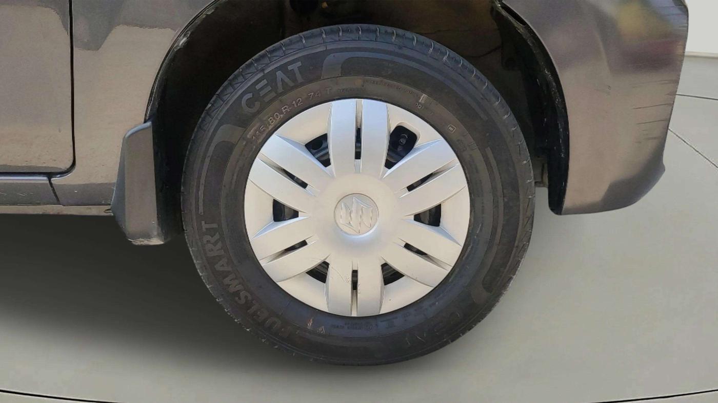 2023 Maruti Alto VXI, Petrol, Manual, 6,082 km, Right Front Wheel