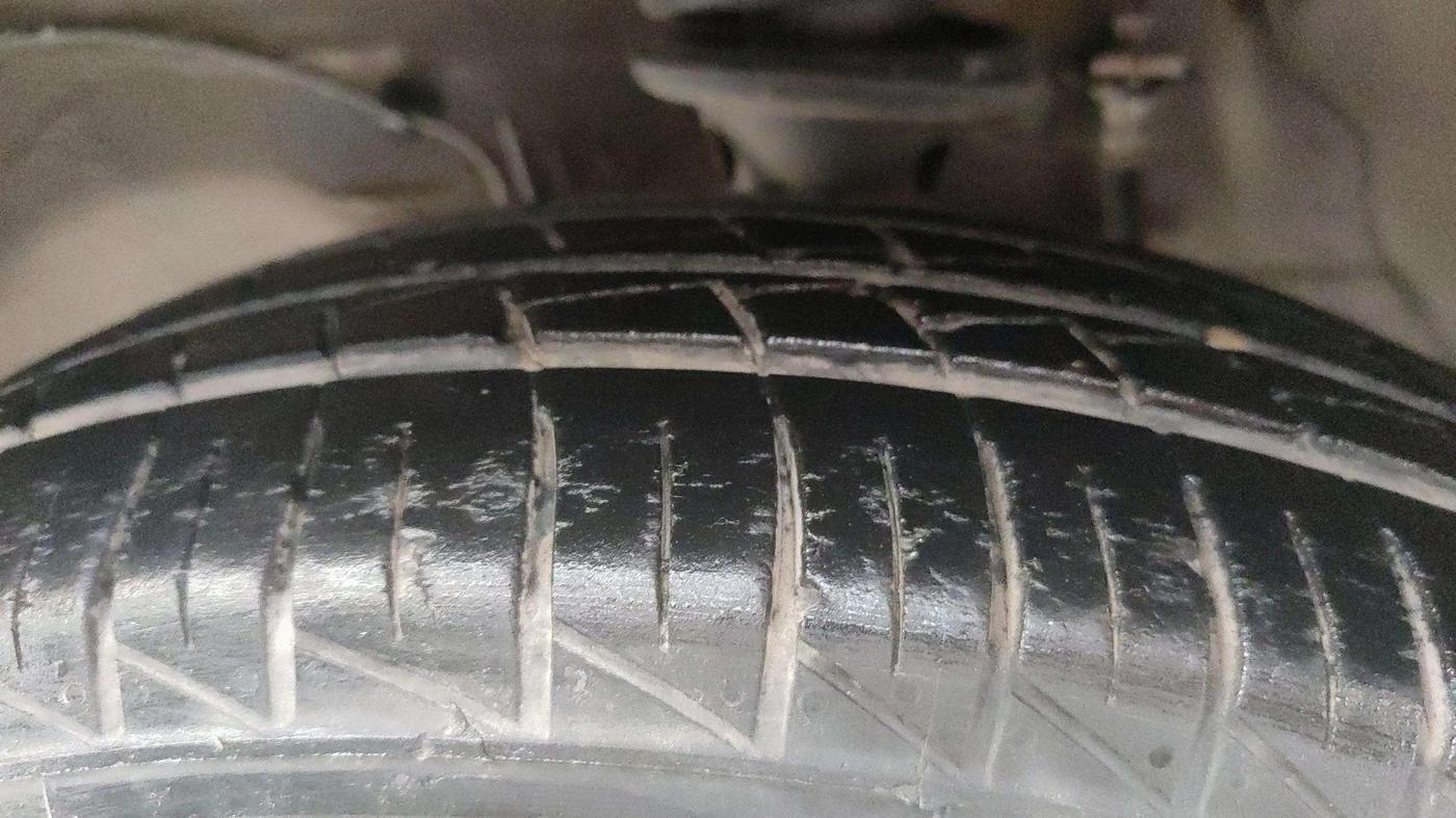2023 Maruti Alto VXI, Petrol, Manual, 6,082 km, Right Front Tyre Tread