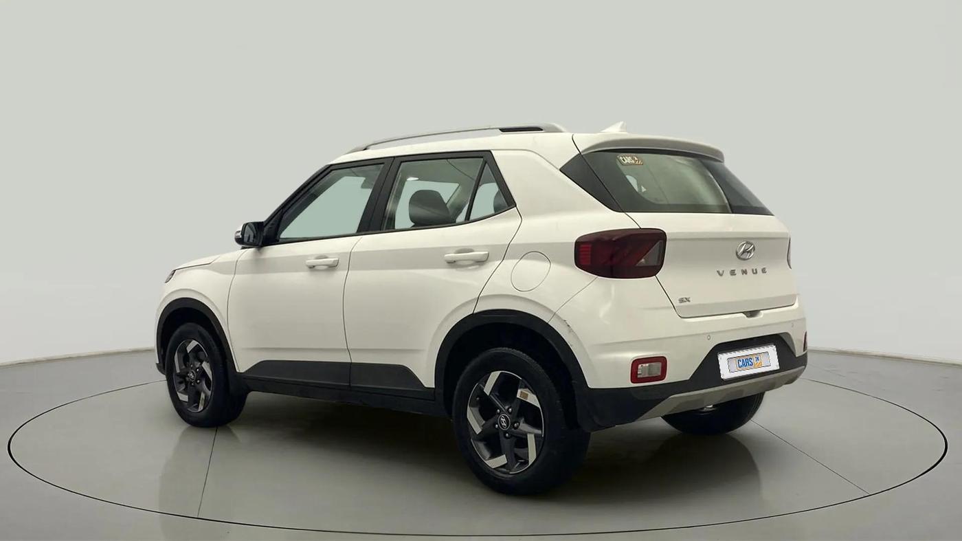 2022 Hyundai VENUE SX 1.5 CRDI, Diesel, Manual, 30,689 km, Left Back Diagonal