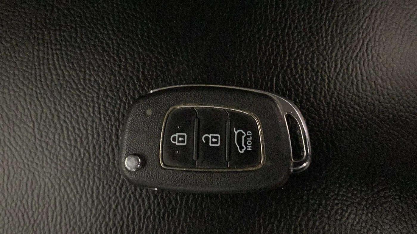 2022 Hyundai VENUE SX 1.5 CRDI, Diesel, Manual, 30,689 km, Key Close Up