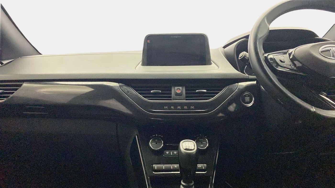 2023 Tata NEXON XZ PLUS PETROL DARK EDITION, Petrol, Manual, 22,981 km, Air Conditioner