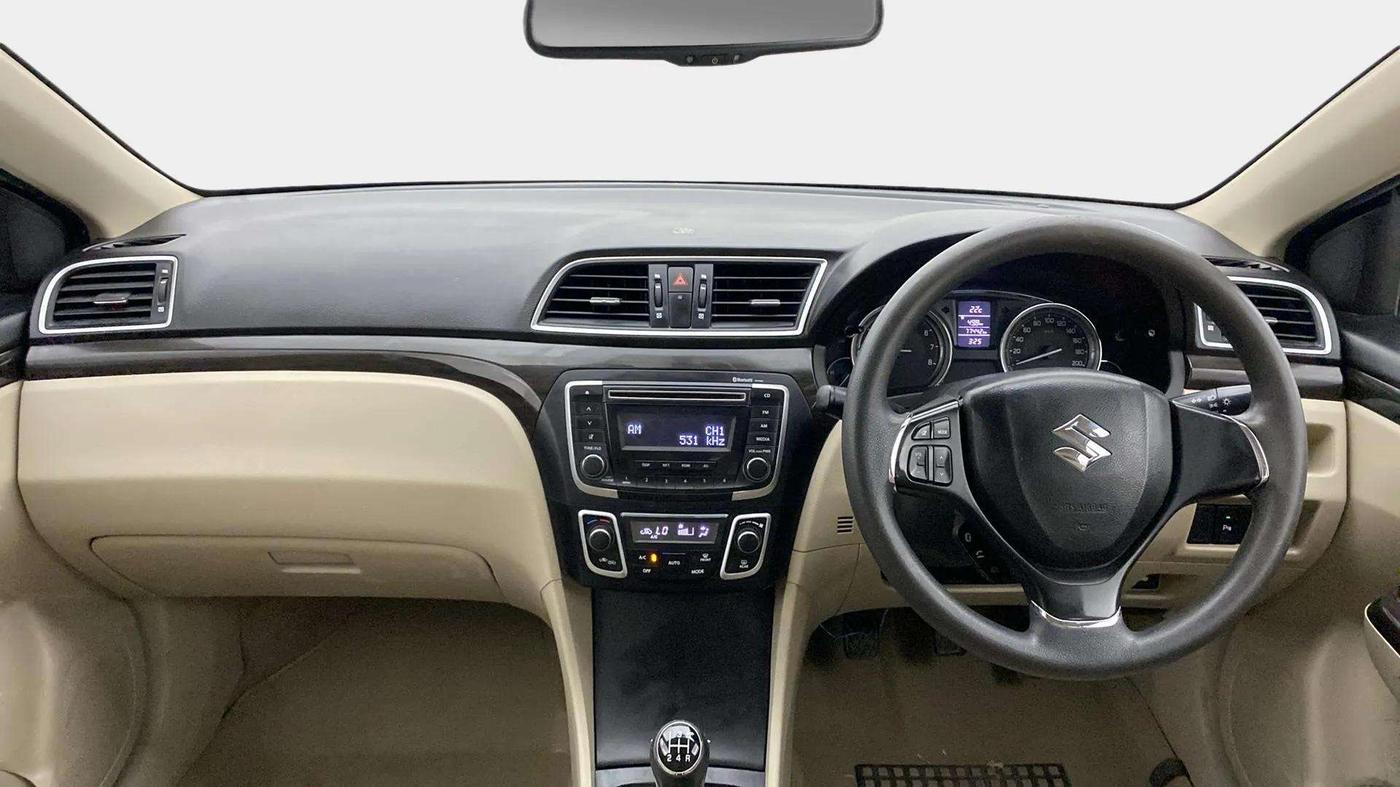 2017 Maruti Ciaz ZETA 1.4  MT PETROL, Petrol, Manual, 77,436 km, Dashboard