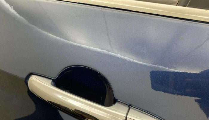 2017 Maruti Ciaz ZETA 1.4  MT PETROL, Petrol, Manual, 77,436 km, Front passenger door - Paint minor damage