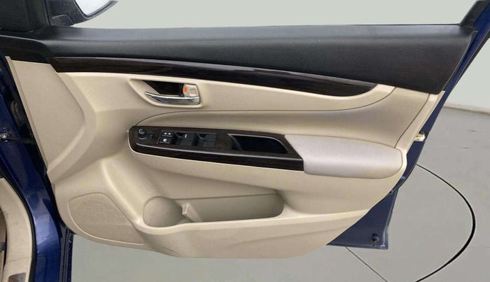 2017 Maruti Ciaz ZETA 1.4  MT PETROL, Petrol, Manual, 77,436 km, Driver Side Door Panels Control