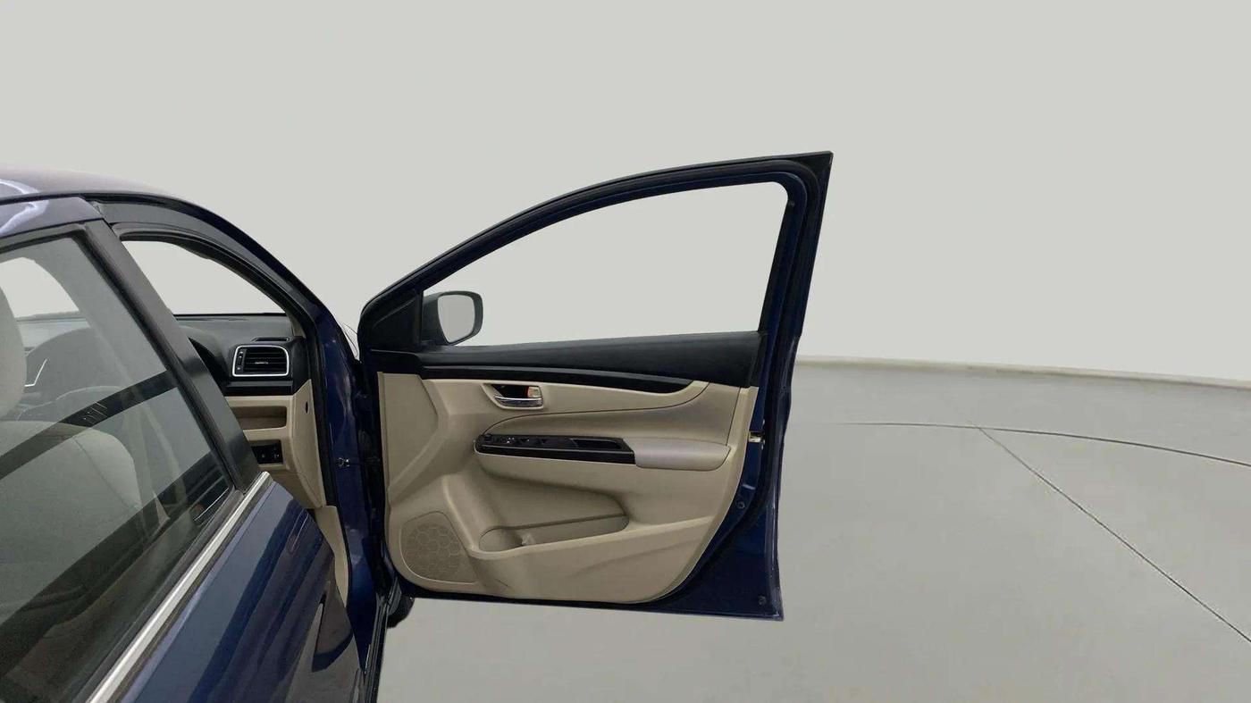 2017 Maruti Ciaz ZETA 1.4  MT PETROL, Petrol, Manual, 77,436 km, RHS Front Door