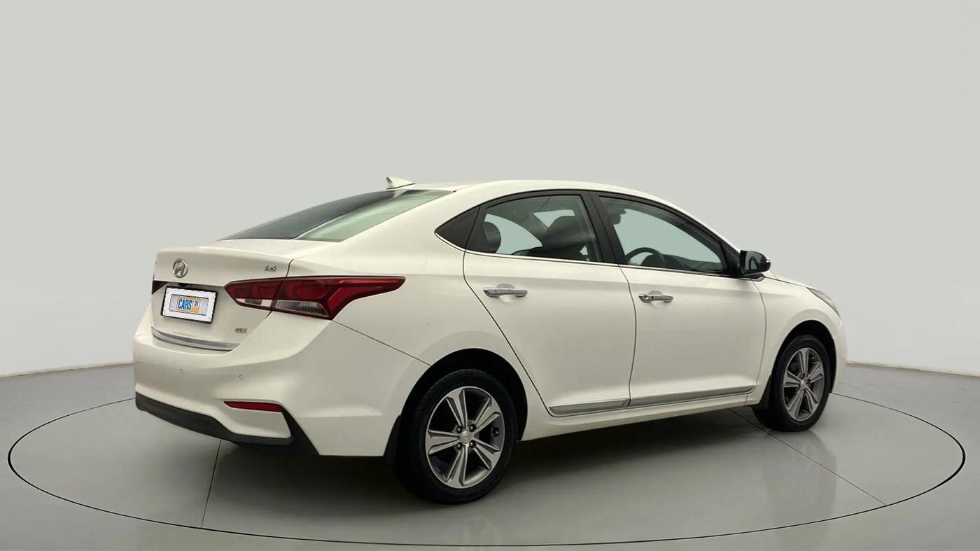 2018 Hyundai Verna 1.6 VTVT SX (O) AT, Petrol, Automatic, 79,877 km, Right Back Diagonal