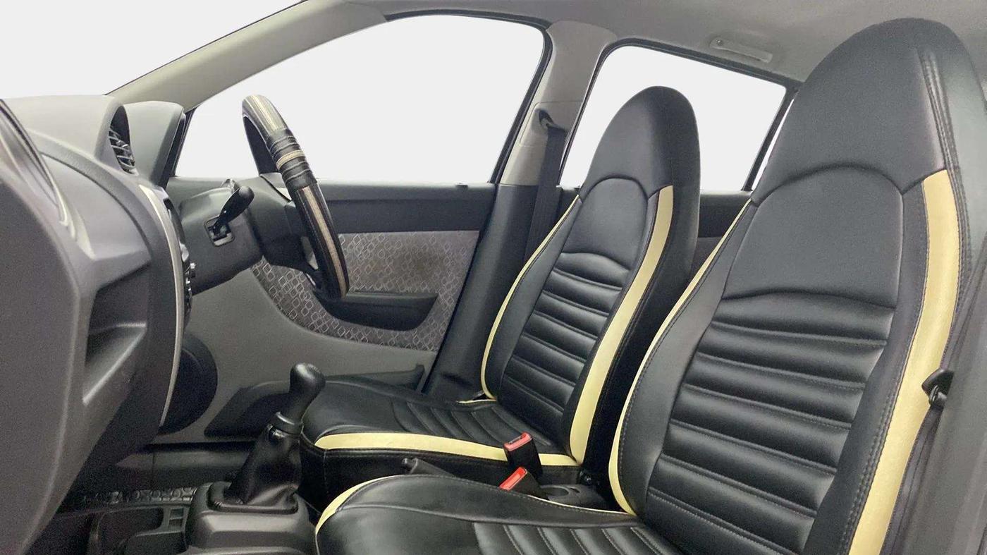 2018 Maruti Alto 800 VXI, Petrol, Manual, 31,778 km, Right Side Front Door Cabin