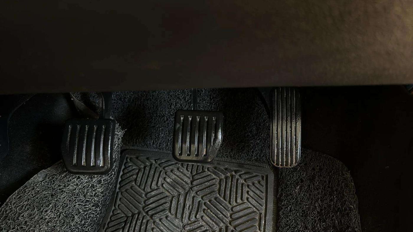 2019 Tata Harrier XZ 2.0L, Diesel, Manual, 25,723 km, Pedals