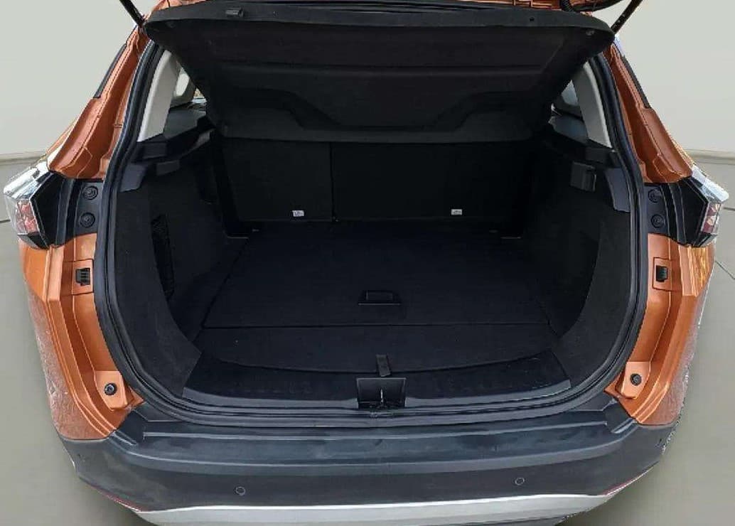 2019 Tata Harrier XZ 2.0L, Diesel, Manual, 25,723 km, Boot Inside