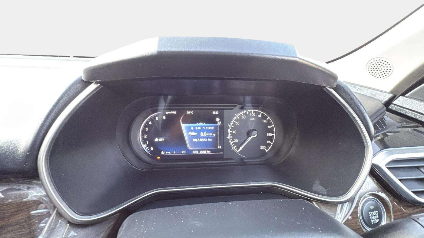 2019 Tata Harrier XZ 2.0L, Diesel, Manual, 25,723 km, Odometer Image