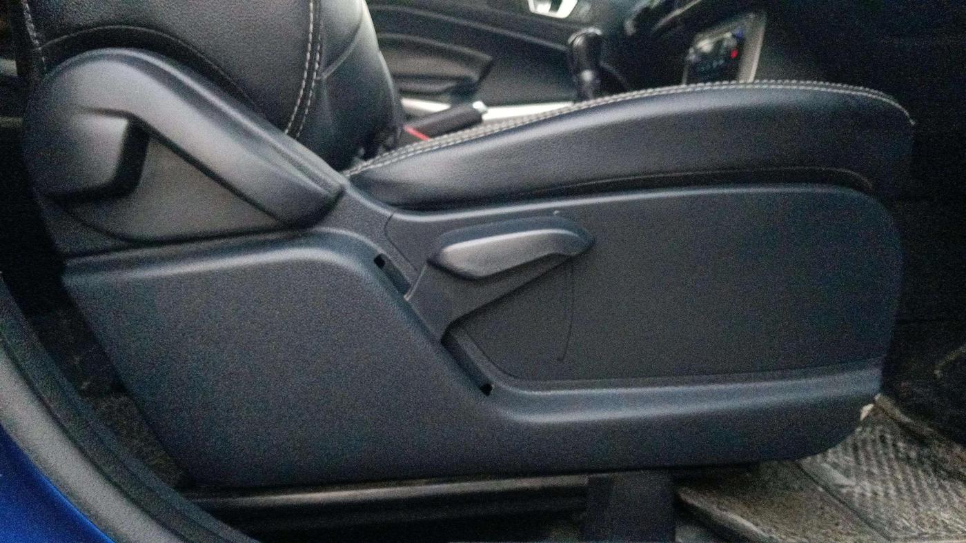 2018 Ford Ecosport TITANIUM + 1.5L DIESEL, Diesel, Manual, 46,939 km, Driver Side Adjustment Panel