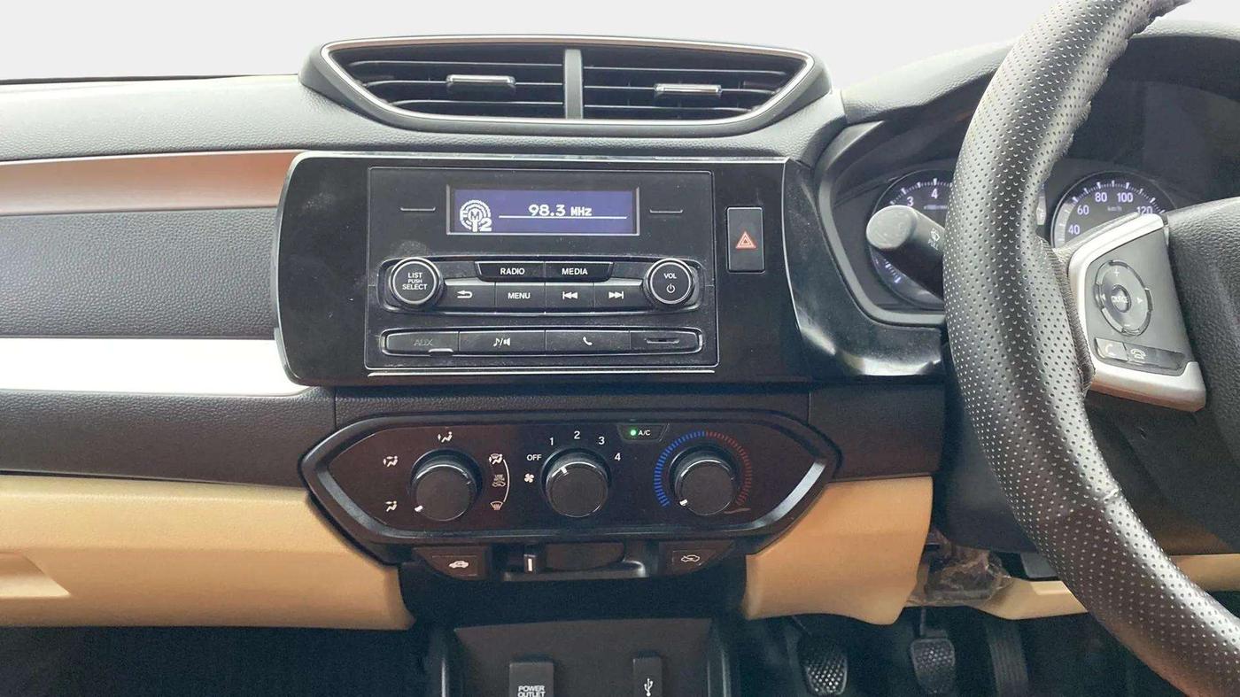 2022 Honda Amaze 1.2L I-VTEC S, Petrol, Manual, 15,832 km, Air Conditioner