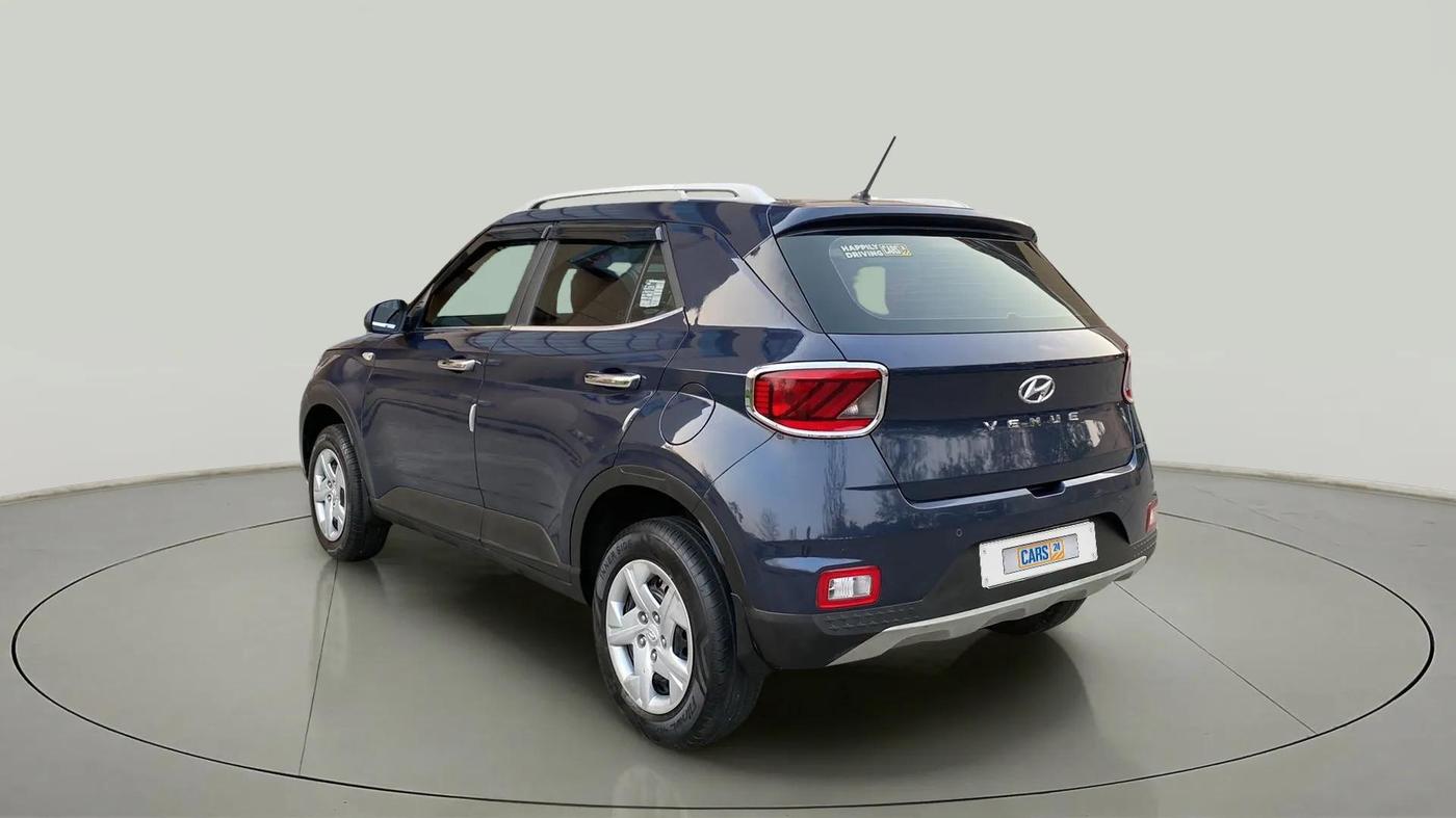 2020 Hyundai VENUE S 1.2, Petrol, Manual, 27,056 km, Left Back Diagonal
