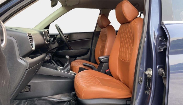 2020 Hyundai VENUE S 1.2, Petrol, Manual, 27,056 km, Right Side Front Door Cabin