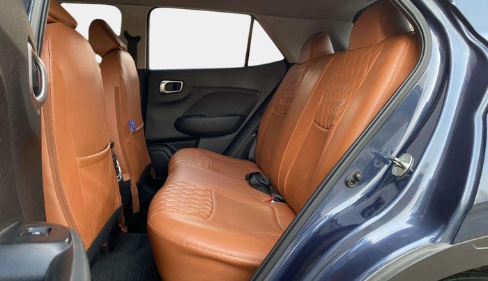 2020 Hyundai VENUE S 1.2, Petrol, Manual, 27,056 km, Right Side Rear Door Cabin