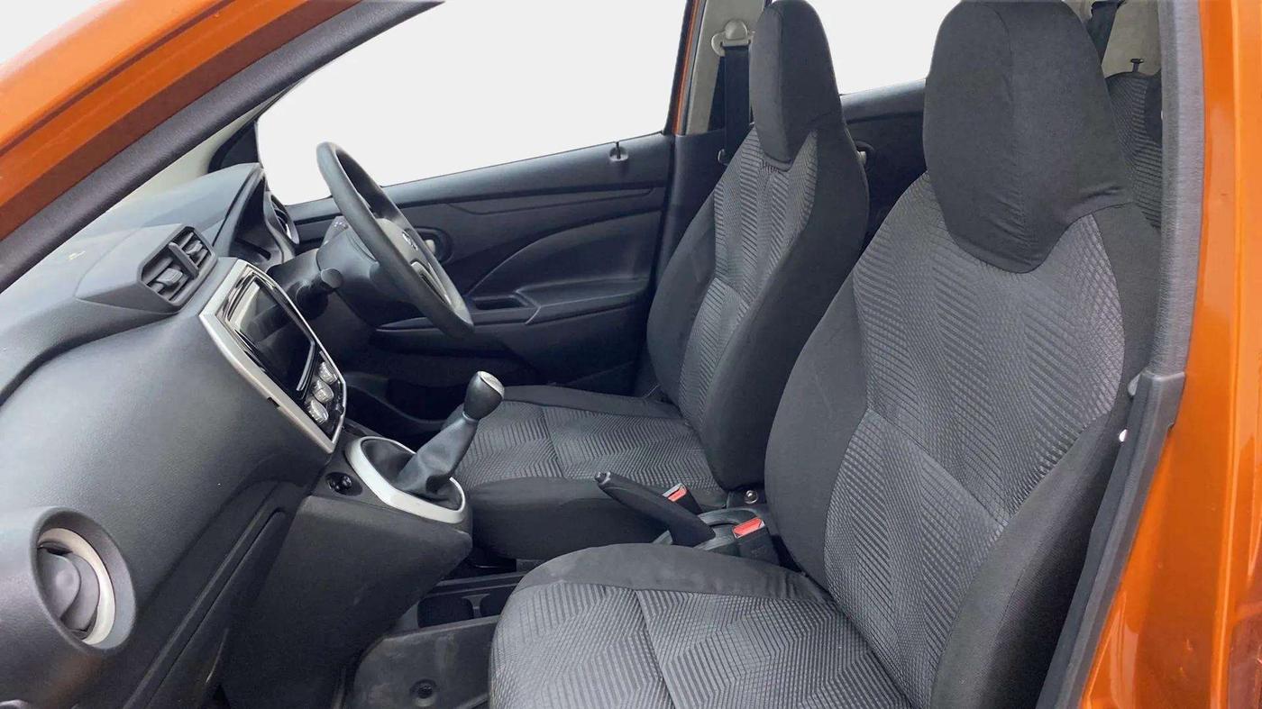 2018 Datsun Go T, Petrol, Manual, 53,430 km, Right Side Front Door Cabin