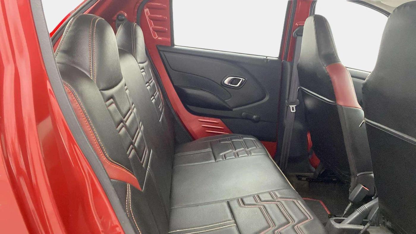 2018 Datsun Redi Go T(O) 0.8L LIMITED EDITION, Petrol, Manual, 21,678 km, Right Side Rear Door Cabin