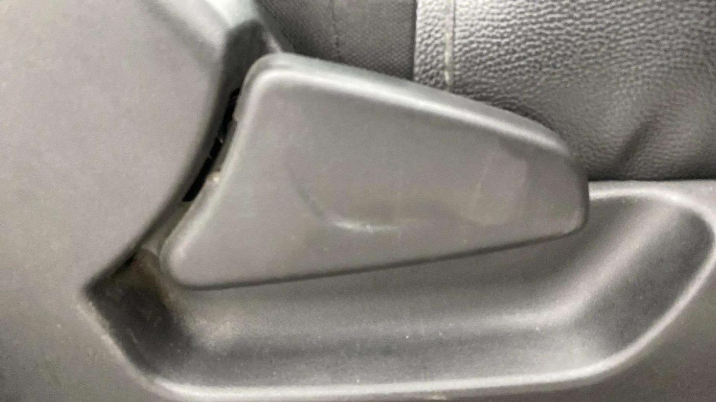 2018 Datsun Redi Go T(O) 0.8L LIMITED EDITION, Petrol, Manual, 21,678 km, Driver Side Adjustment Panel