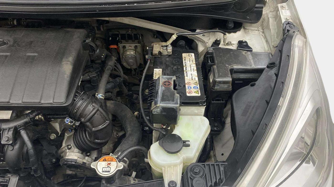 2019 Hyundai Grand i10 SPORTZ 1.2 KAPPA VTVT, Petrol, Manual, 28,145 km, Engine View - Left