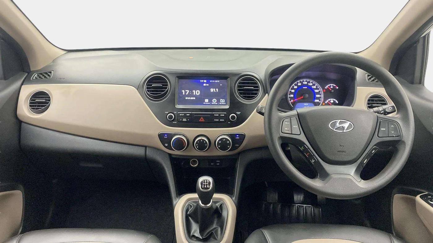 2019 Hyundai Grand i10 SPORTZ 1.2 KAPPA VTVT, Petrol, Manual, 28,145 km, Dashboard