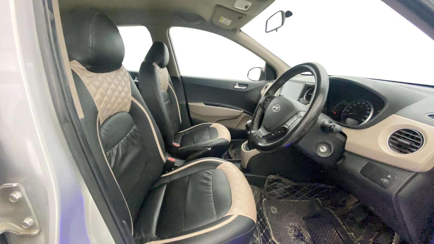 2017 Hyundai Grand i10 SPORTZ 1.2 KAPPA VTVT, Petrol, Manual, 53,478 km, Right Side Front Door Cabin