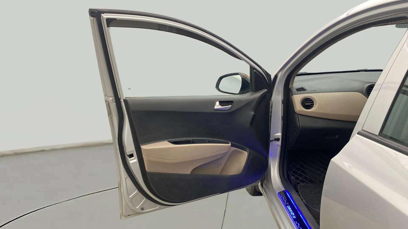 2017 Hyundai Grand i10 SPORTZ 1.2 KAPPA VTVT, Petrol, Manual, 53,478 km, LHS Front Door