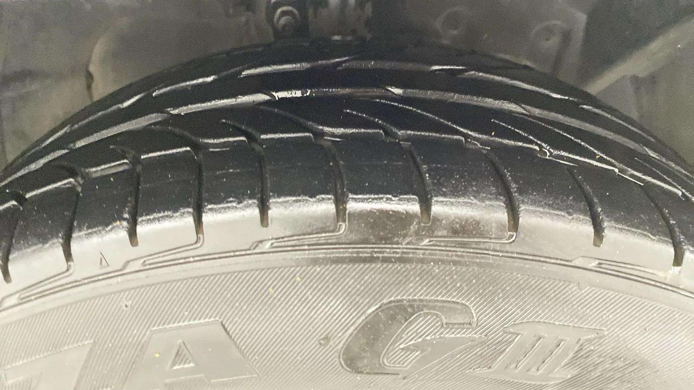 2016 Ford Ecosport TITANIUM 1.5L PETROL AT, Petrol, Automatic, 77,514 km, Right Front Tyre Tread