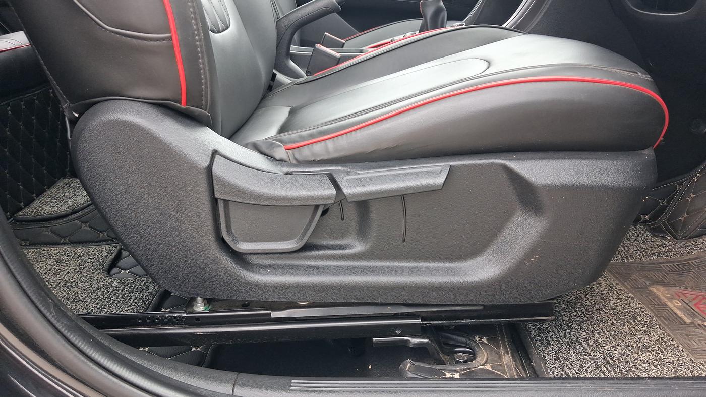 2023 Hyundai Creta S PLUS KNIGHT 1.5 PETROL, Petrol, Manual, 66,251 km, Driver Side Adjustment Panel