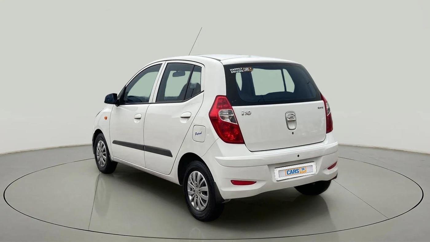 2015 Hyundai i10 SPORTZ 1.1, Petrol, Manual, 69,816 km, Left Back Diagonal