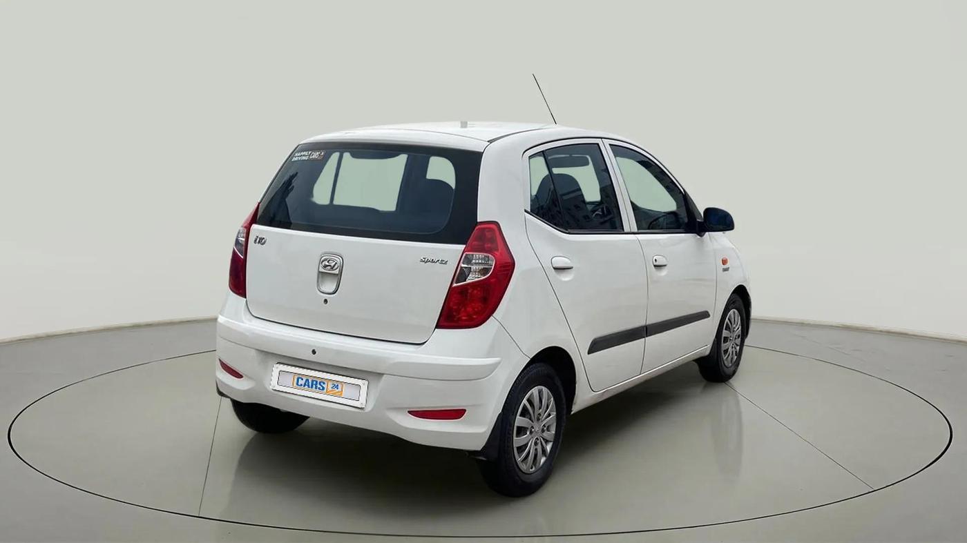 2015 Hyundai i10 SPORTZ 1.1, Petrol, Manual, 69,816 km, Right Back Diagonal
