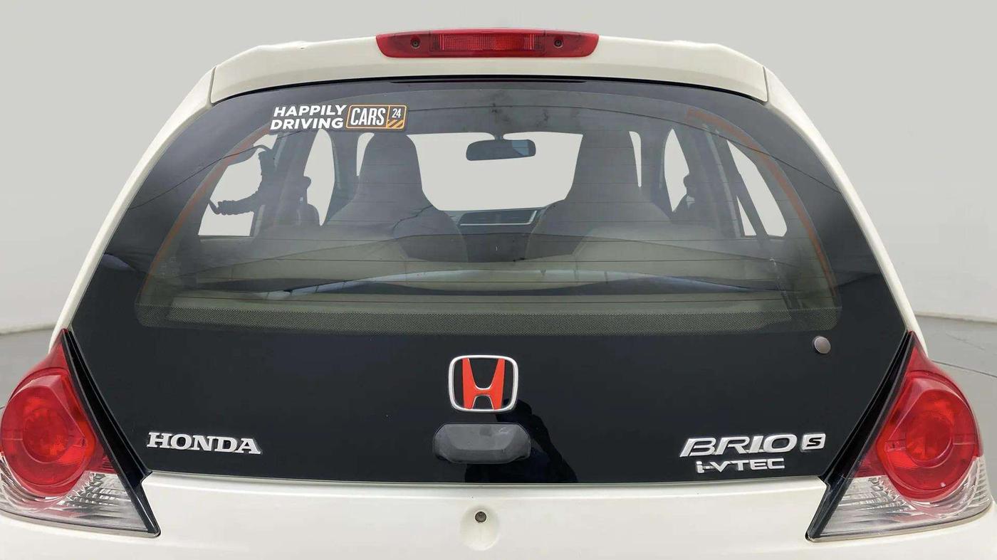 2017 Honda Brio S MT, Petrol, Manual, 51,951 km, Rear Windshield