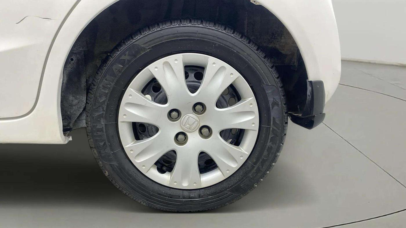 2017 Honda Brio S MT, Petrol, Manual, 51,951 km, Left Rear Wheel