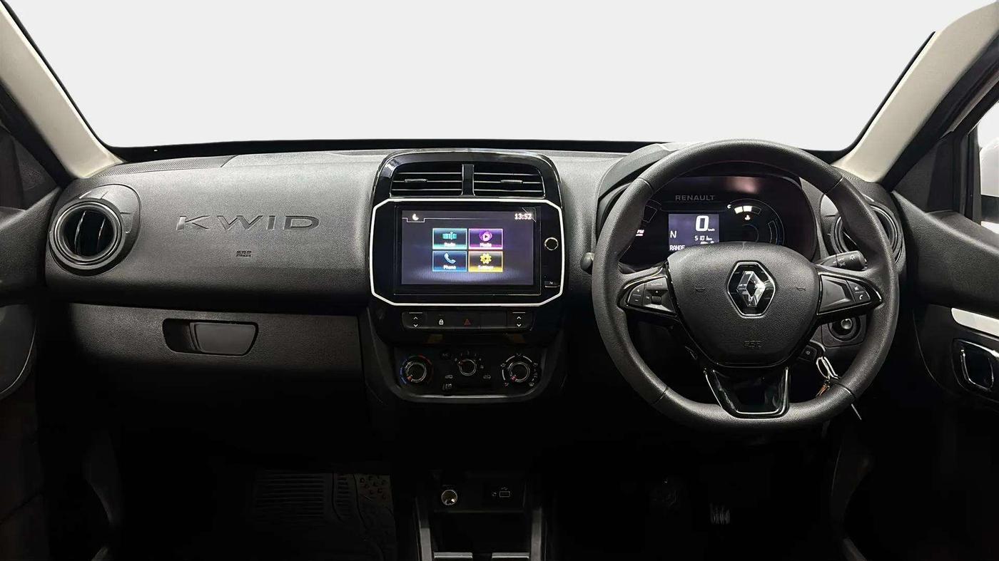 2023 Renault Kwid CLIMBER AMT 1.0, Petrol, Automatic, 5,076 km, Dashboard