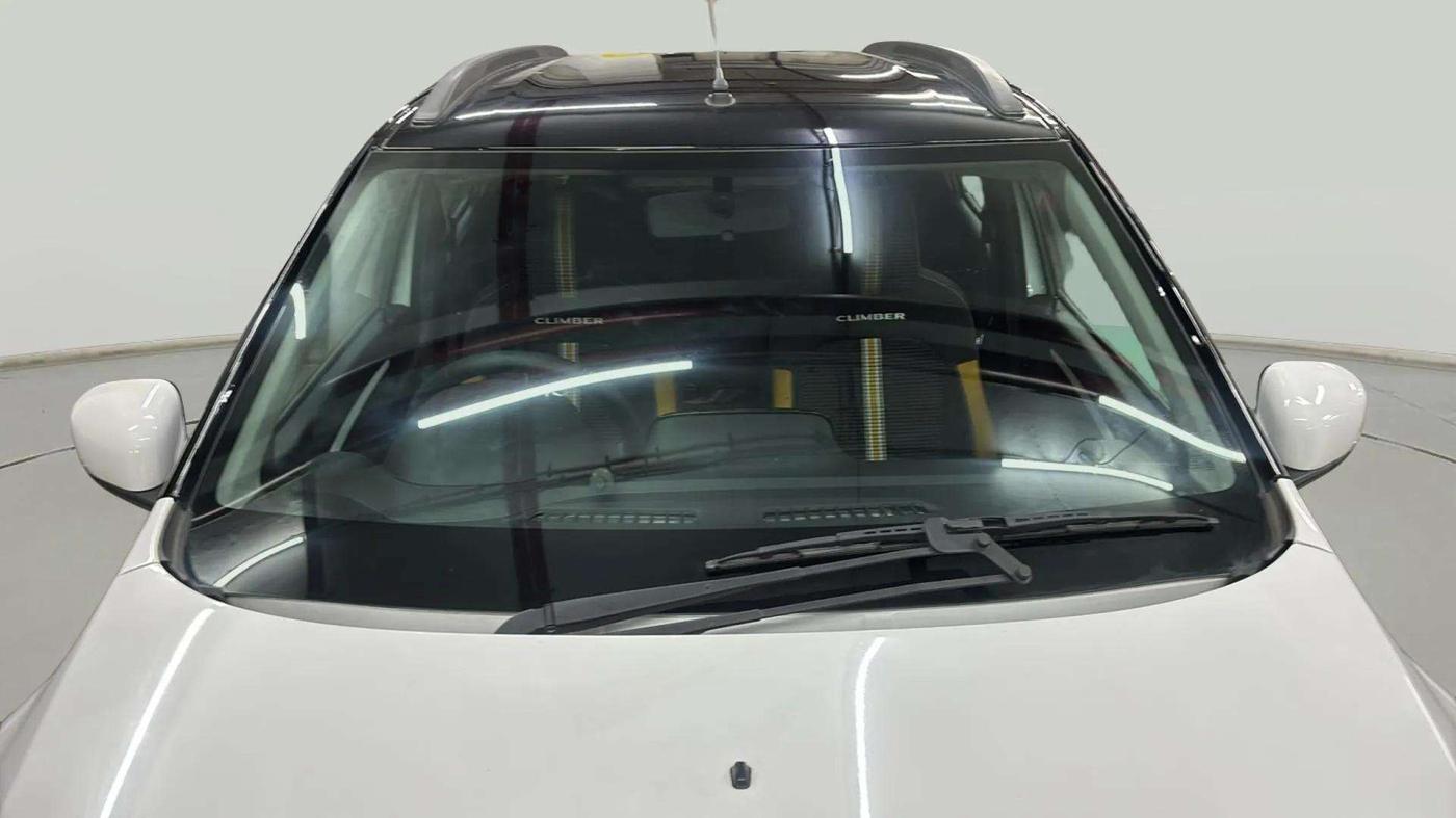 2023 Renault Kwid CLIMBER AMT 1.0, Petrol, Automatic, 5,076 km, Front Windshield