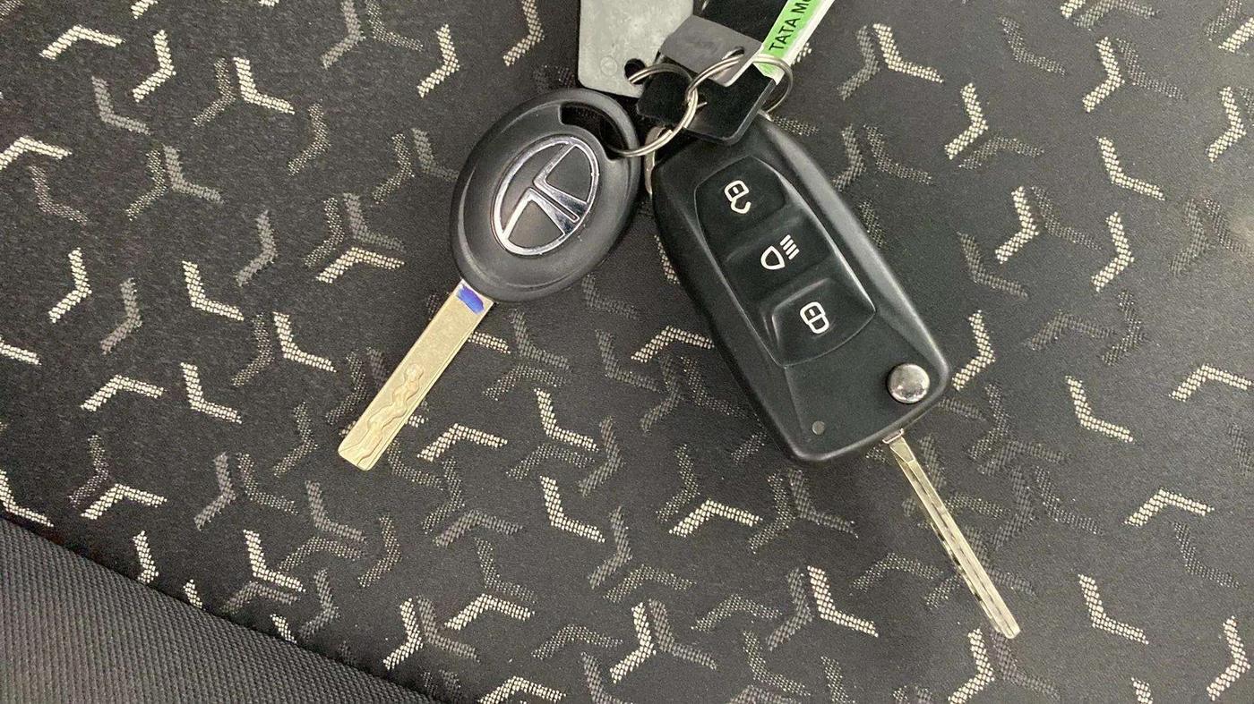 2021 Tata Tiago XZA PETROL, Petrol, Automatic, 27,378 km, Key Close Up
