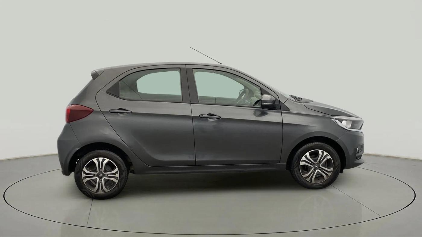 2021 Tata Tiago XZA PETROL, Petrol, Automatic, 27,378 km, Right Side View