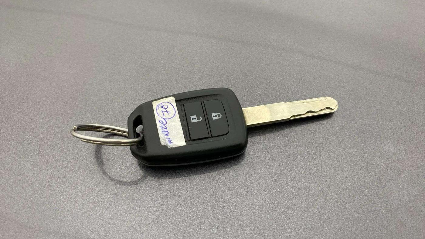 2019 Honda Amaze 1.2L I-VTEC S, Petrol, Manual, 85,809 km, Key Close Up