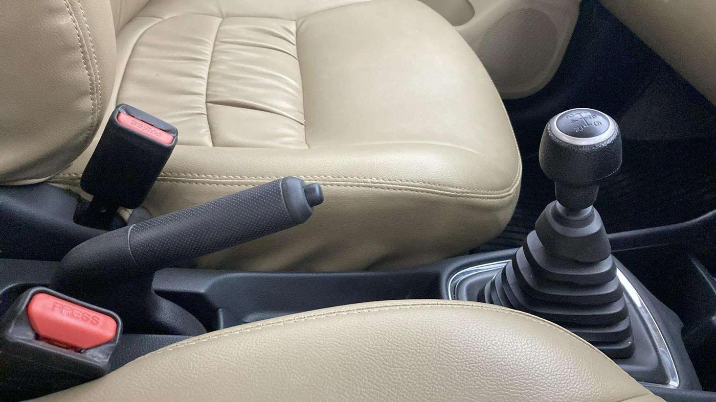 2019 Honda Amaze 1.2L I-VTEC S, Petrol, Manual, 85,809 km, Gear Lever
