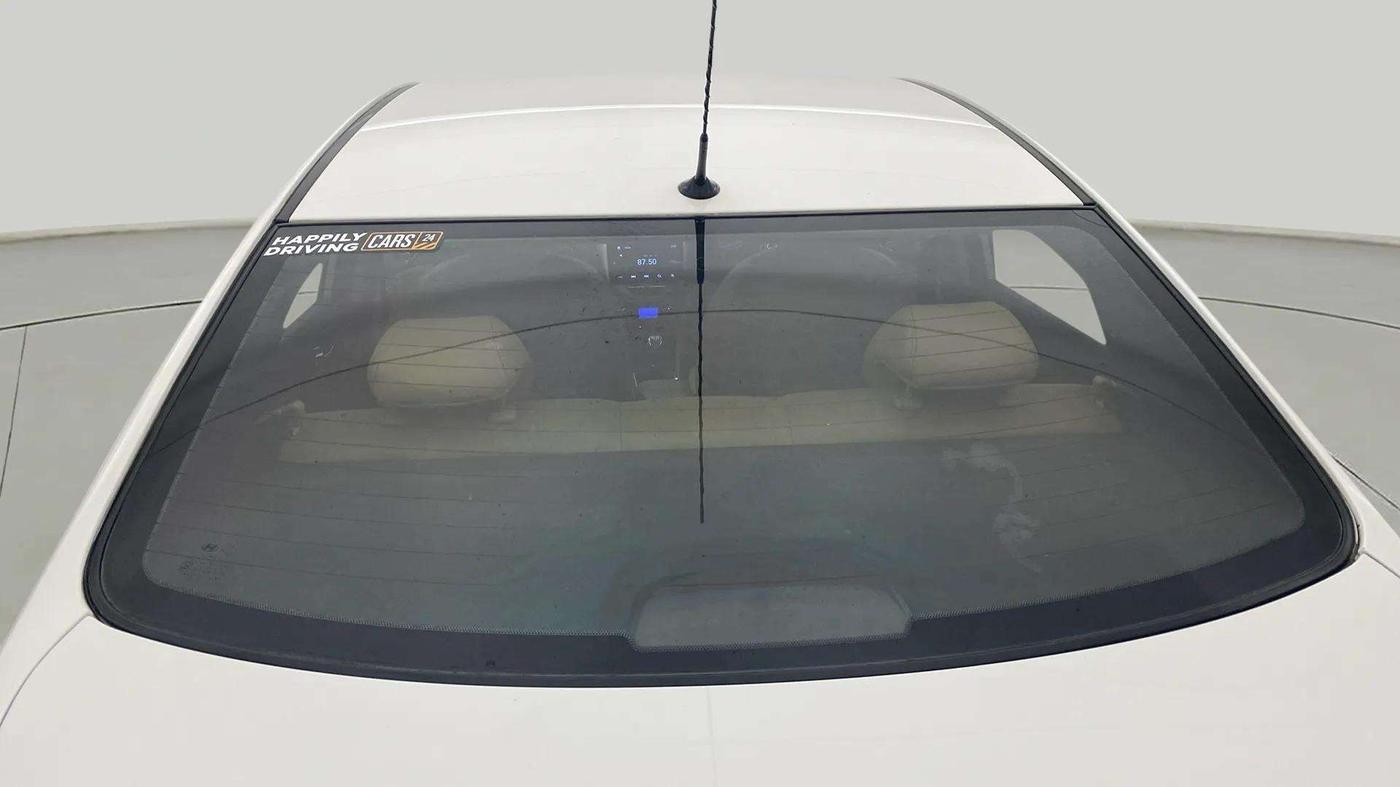 2014 Hyundai Verna FLUIDIC 1.6 CRDI SX OPT, Diesel, Manual, 62,704 km, Rear Windshield